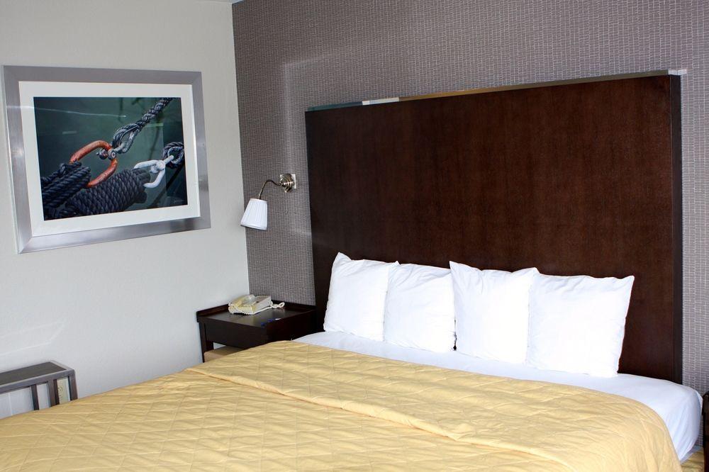 Four Points By Sheraton Charlotte - Lake Norman Huntersville Exterior photo