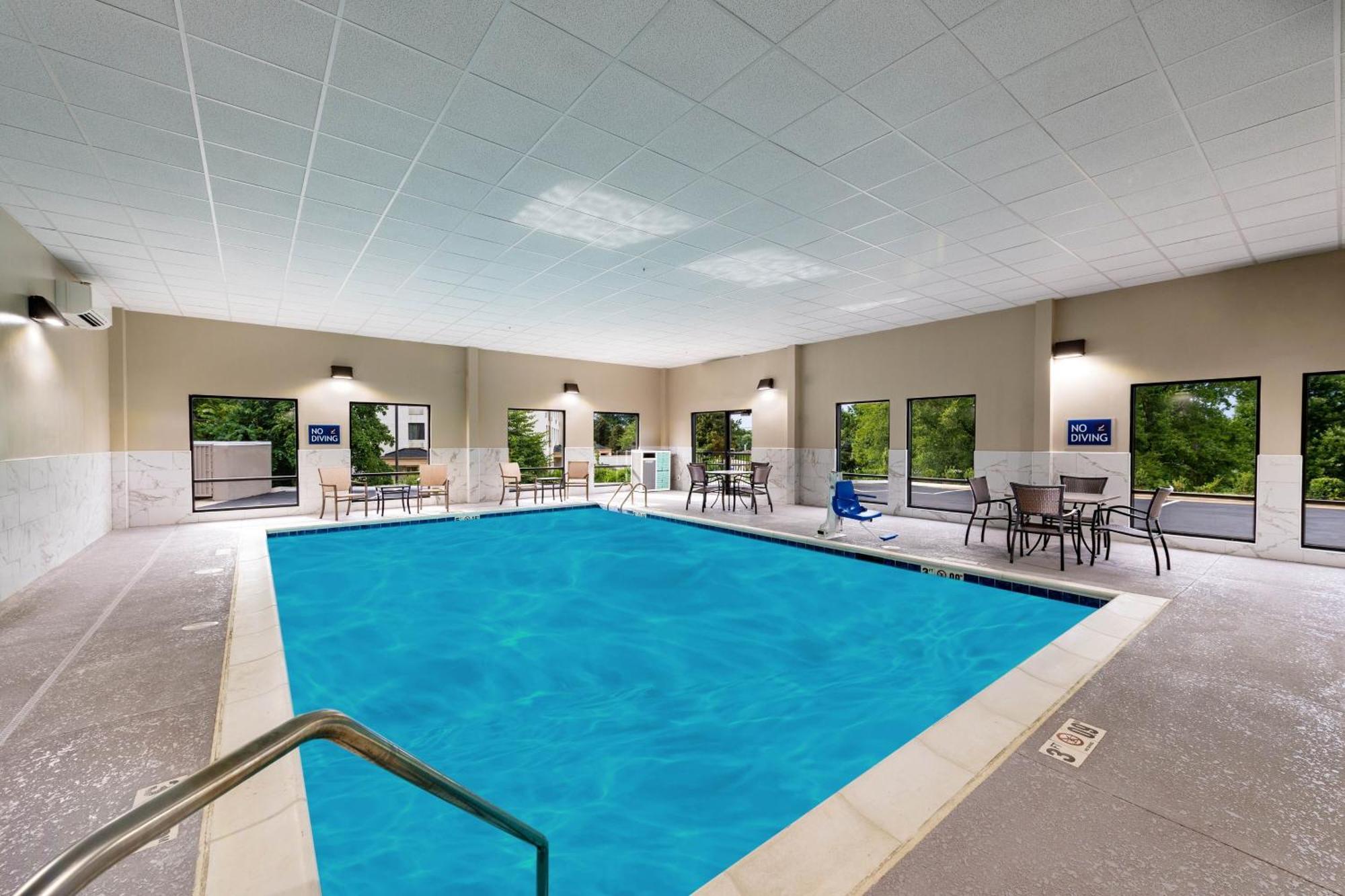 Four Points By Sheraton Charlotte - Lake Norman Huntersville Facilities photo