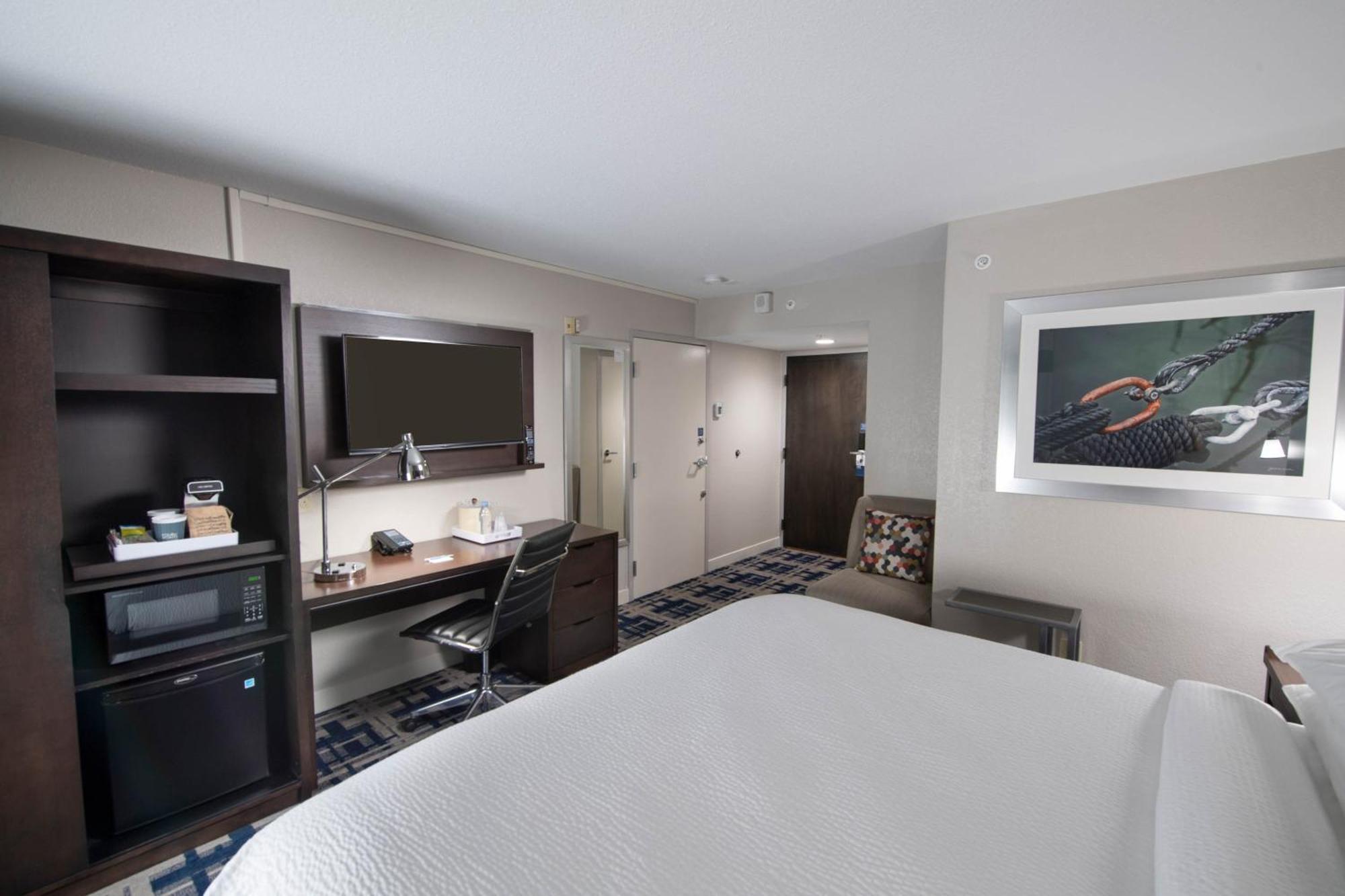 Four Points By Sheraton Charlotte - Lake Norman Huntersville Exterior photo