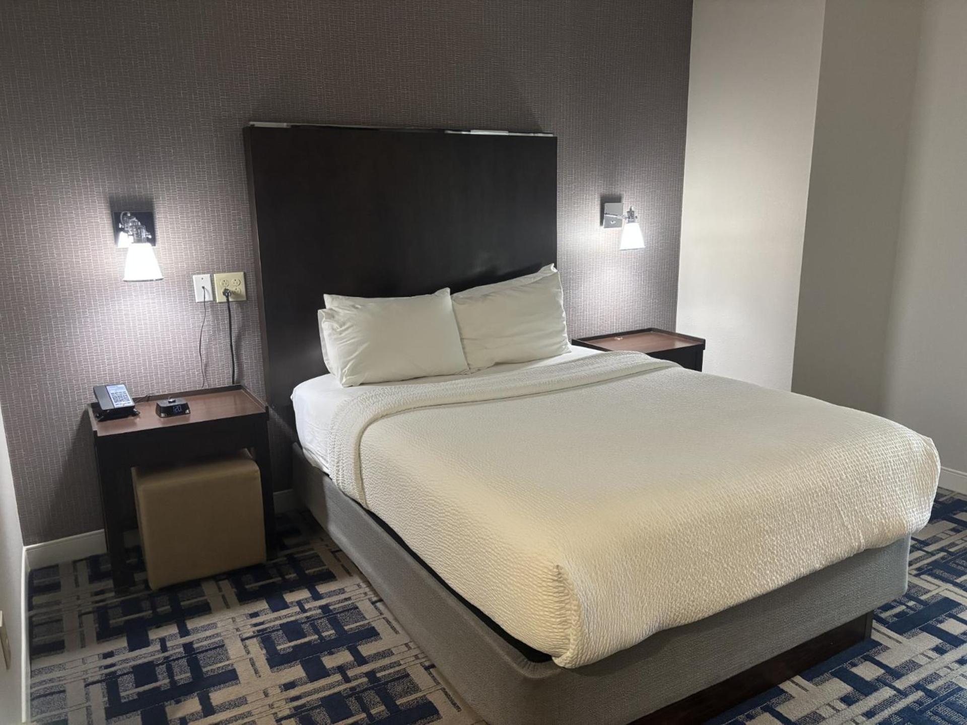 Four Points By Sheraton Charlotte - Lake Norman Huntersville Exterior photo